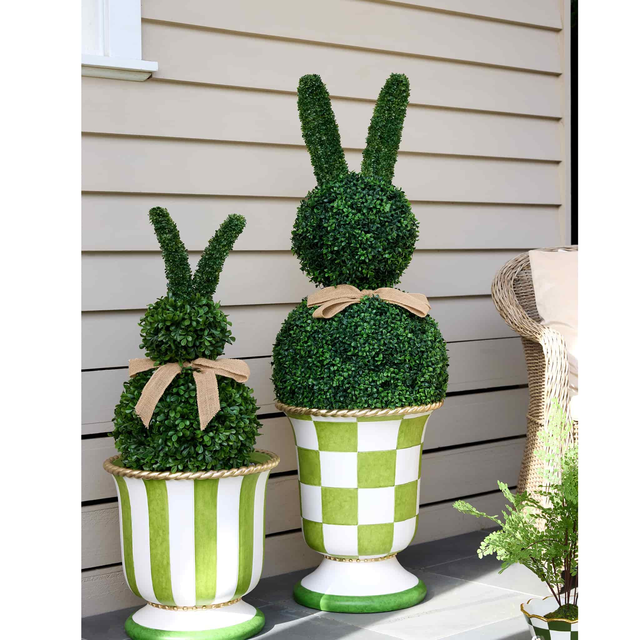 114 CM TOPIARY BUNNY WITH BOW - Image 2