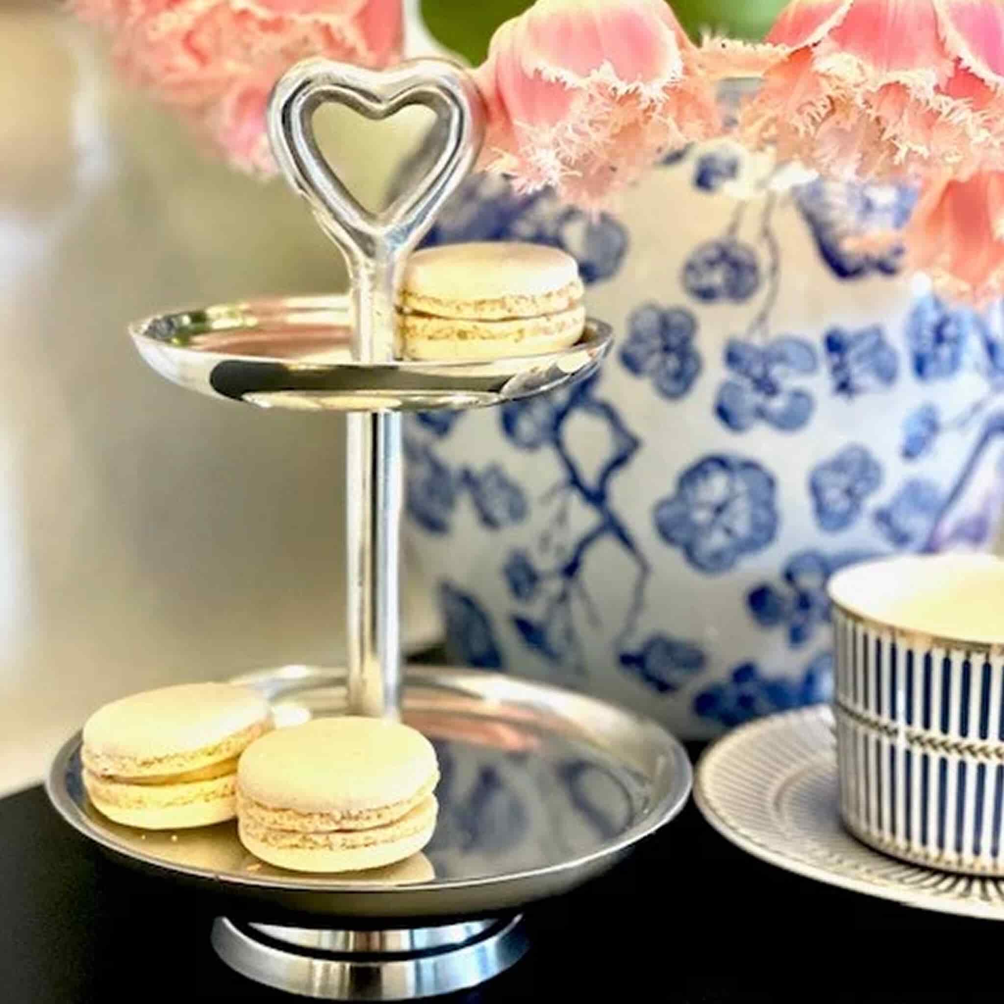 Heart Petit Cake Stand - Image 2